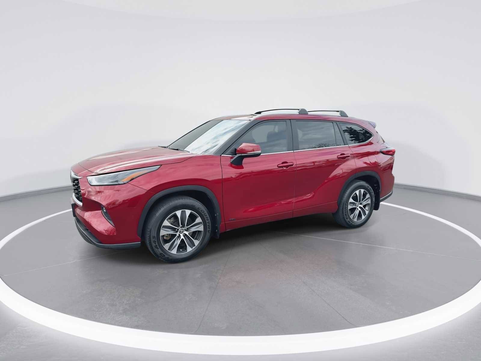 Thumbnail: 2023 Toyota Highlander - 4