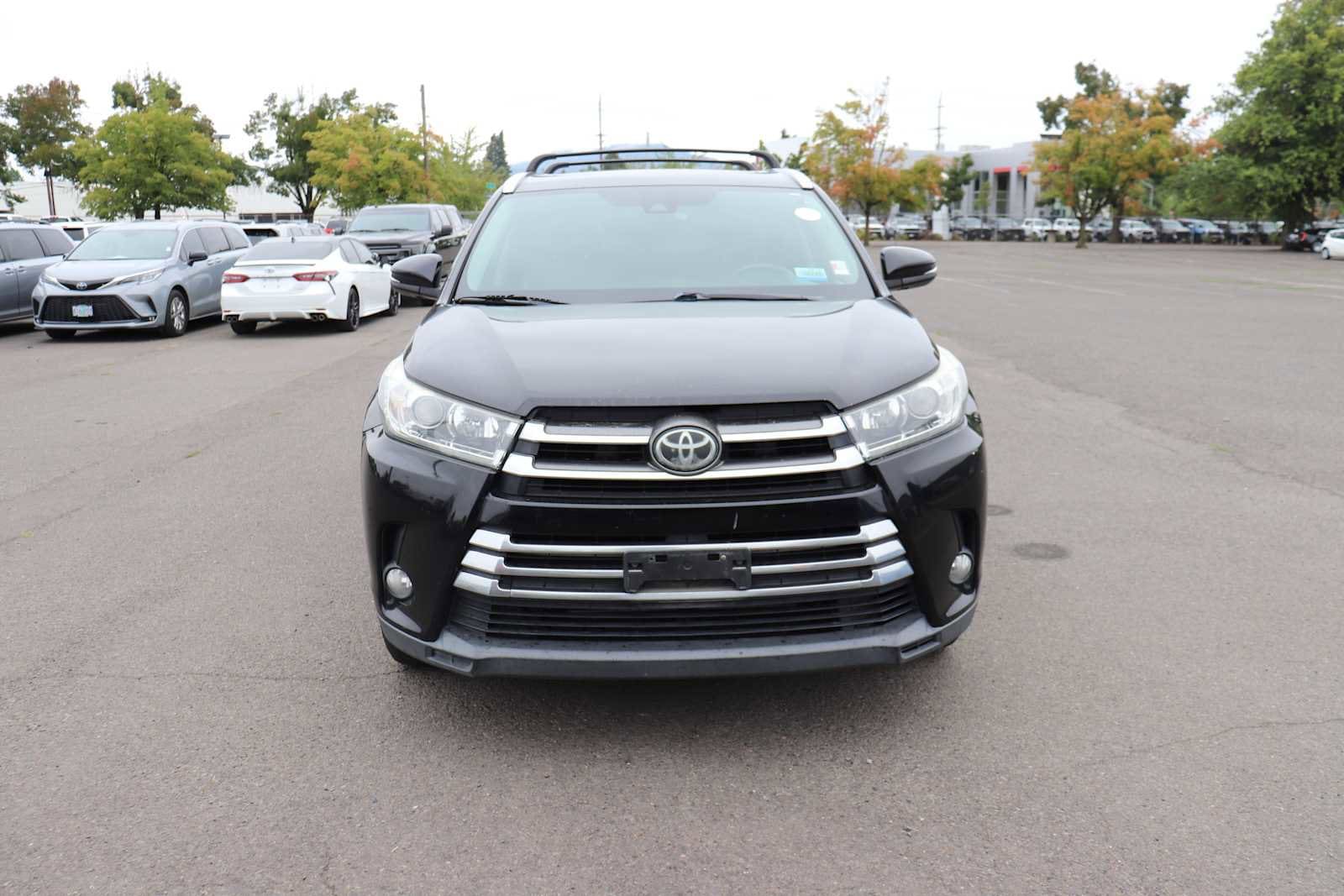 Thumbnail: 2017 Toyota Highlander - 2
