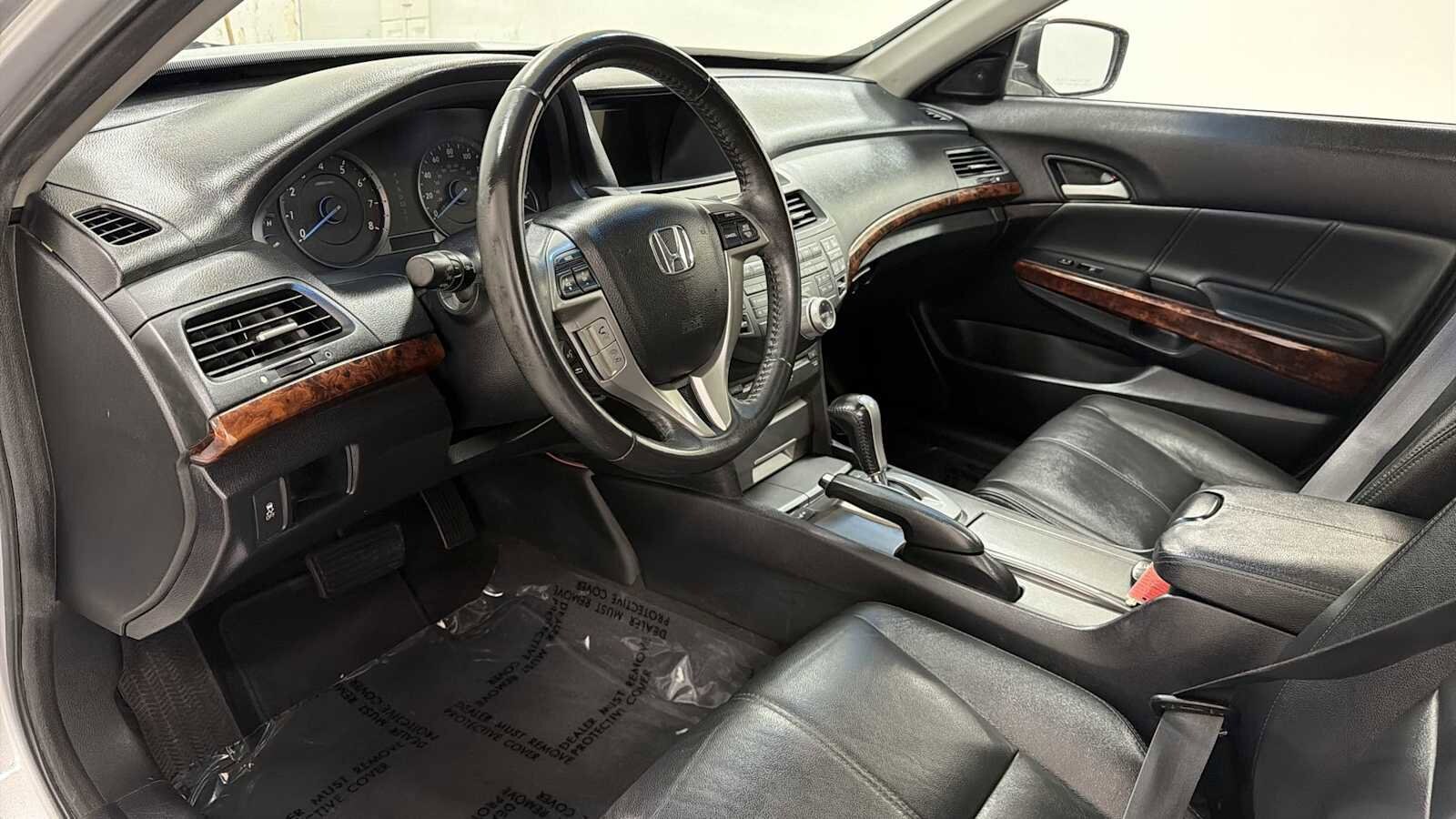 Thumbnail: 2011 Honda Accord Crosstour - 12