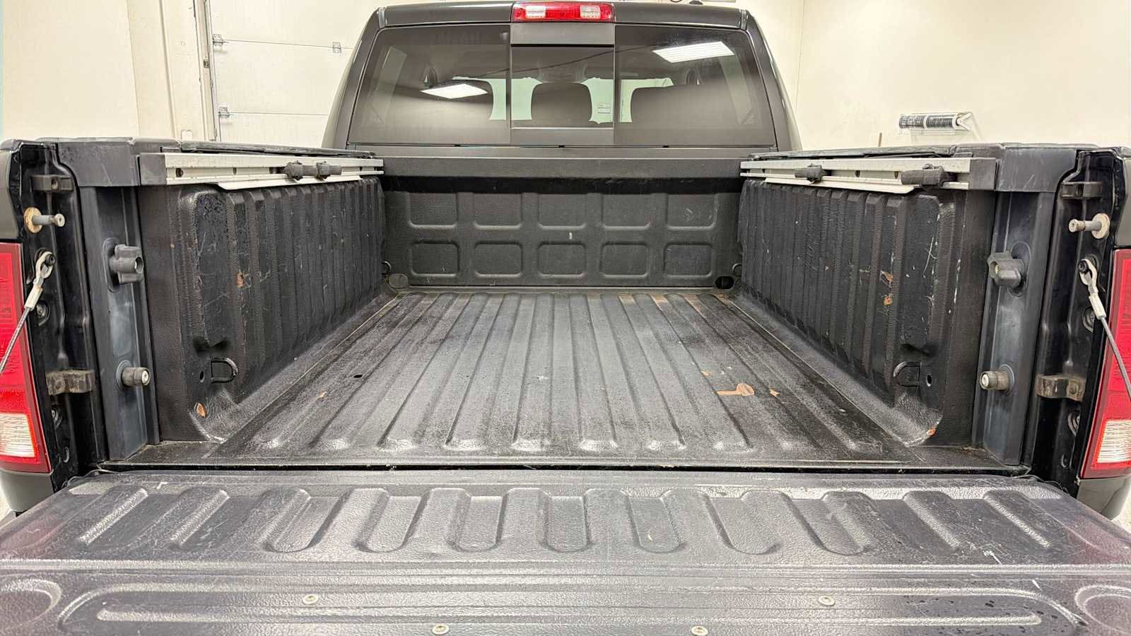 Thumbnail: 2010 Dodge Ram 1500 - 28