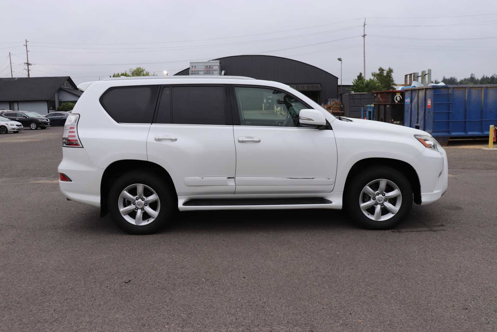 Thumbnail: 2016 Lexus GX - 4