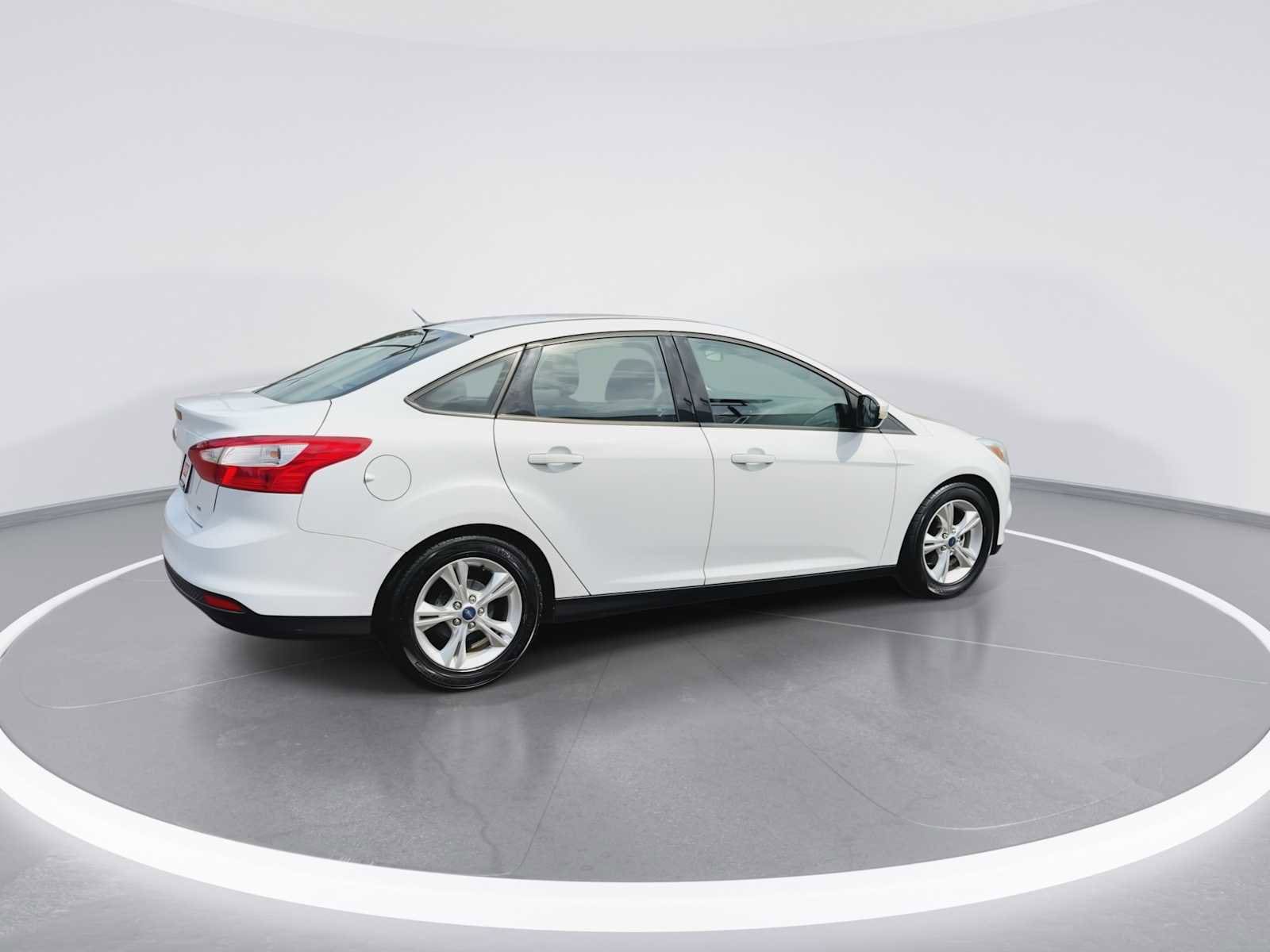 Thumbnail: 2014 Ford Focus - 8