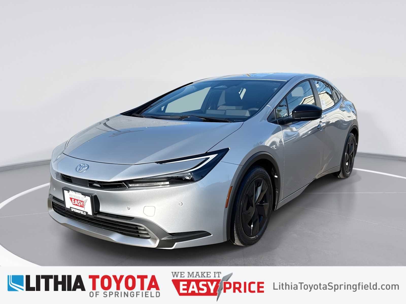 2026 Toyota Prius SE's photo