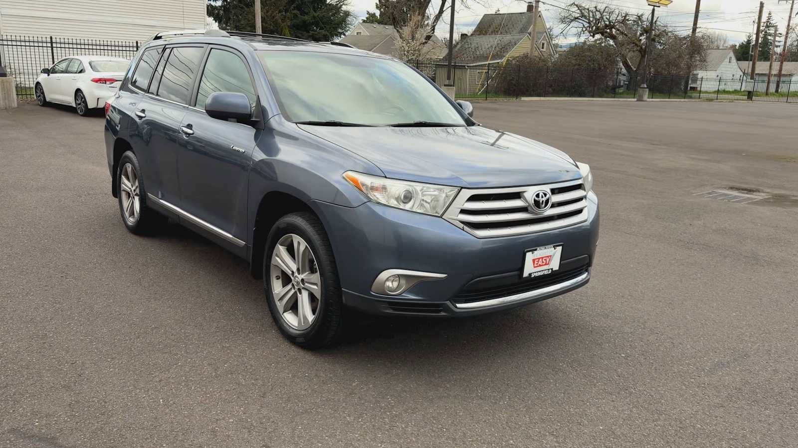 Thumbnail: 2011 Toyota Highlander - 2