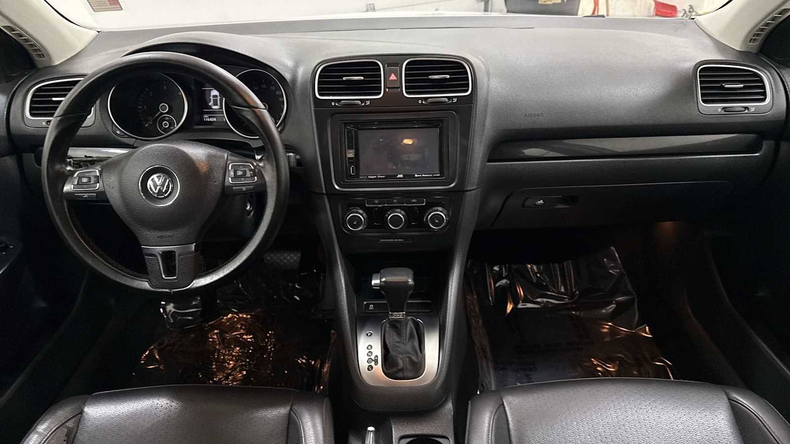 Thumbnail: 2011 Volkswagen Jetta - 24