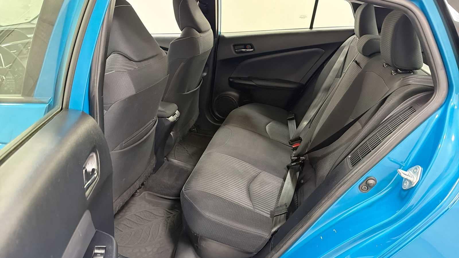 Thumbnail: 2021 Toyota Prius Prime - 23