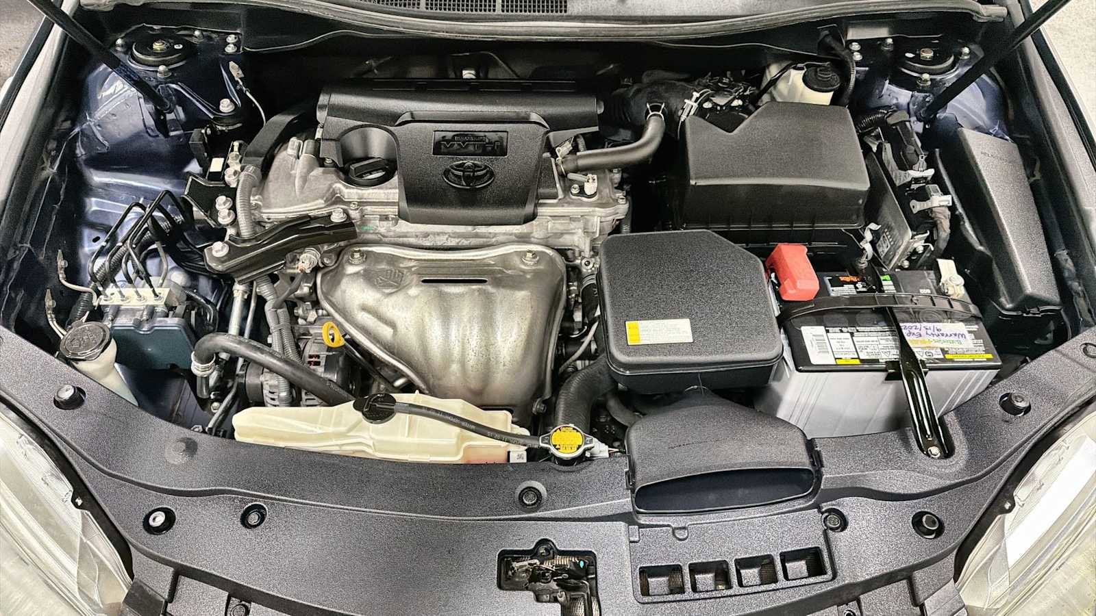 Thumbnail: 2015 Toyota Camry - 29