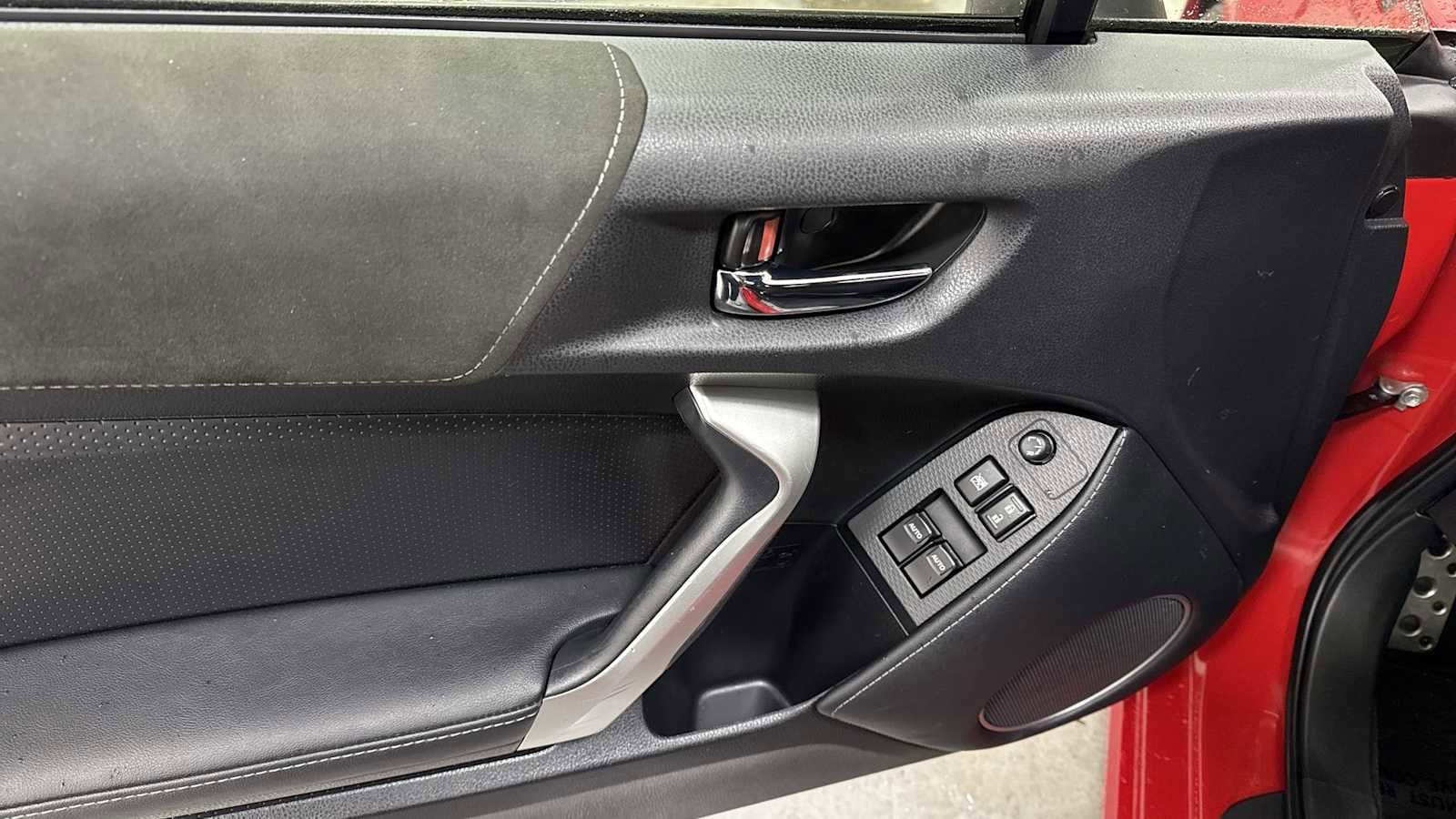 Thumbnail: 2017 Toyota 86 - 15