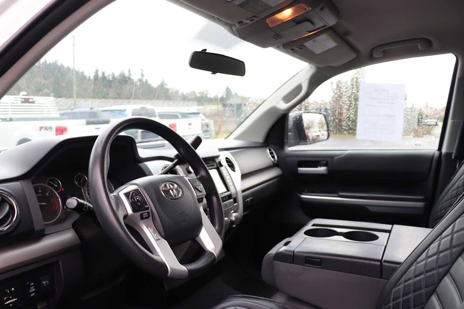 Thumbnail: 2016 Toyota Tundra - 10