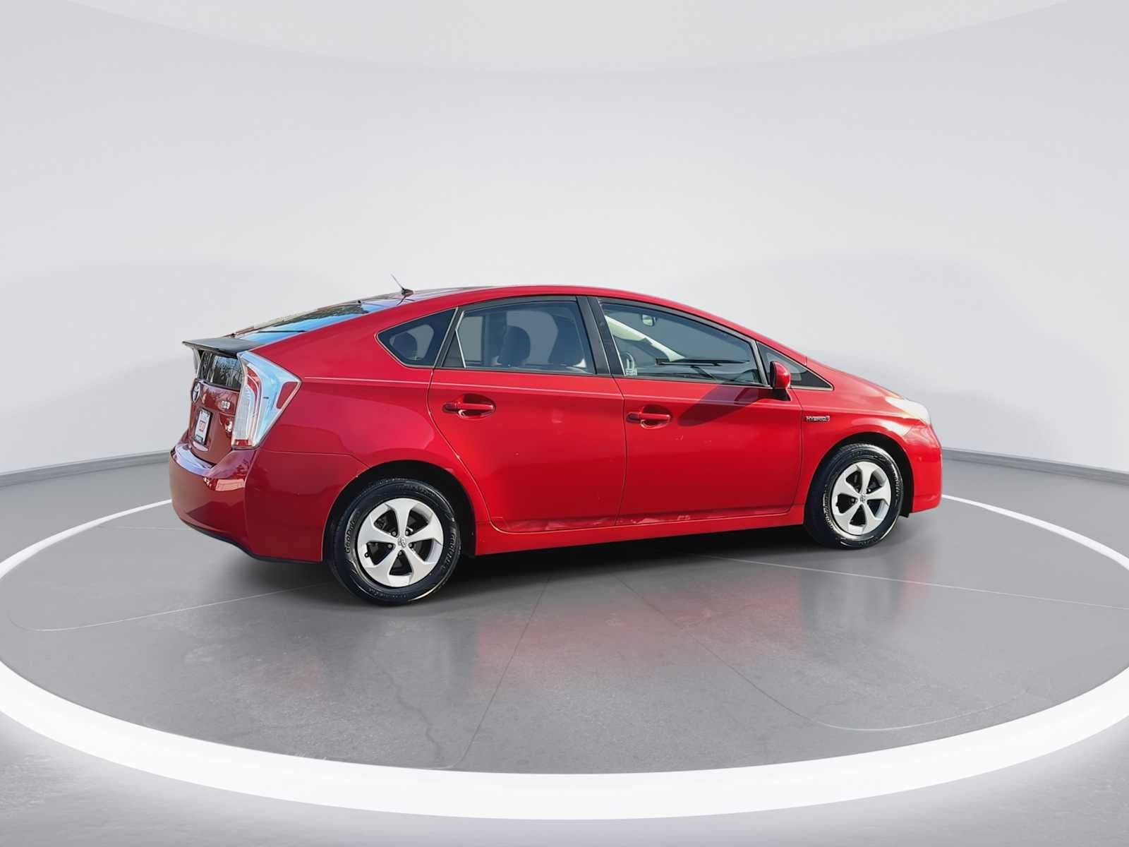Thumbnail: 2013 Toyota Prius - 8