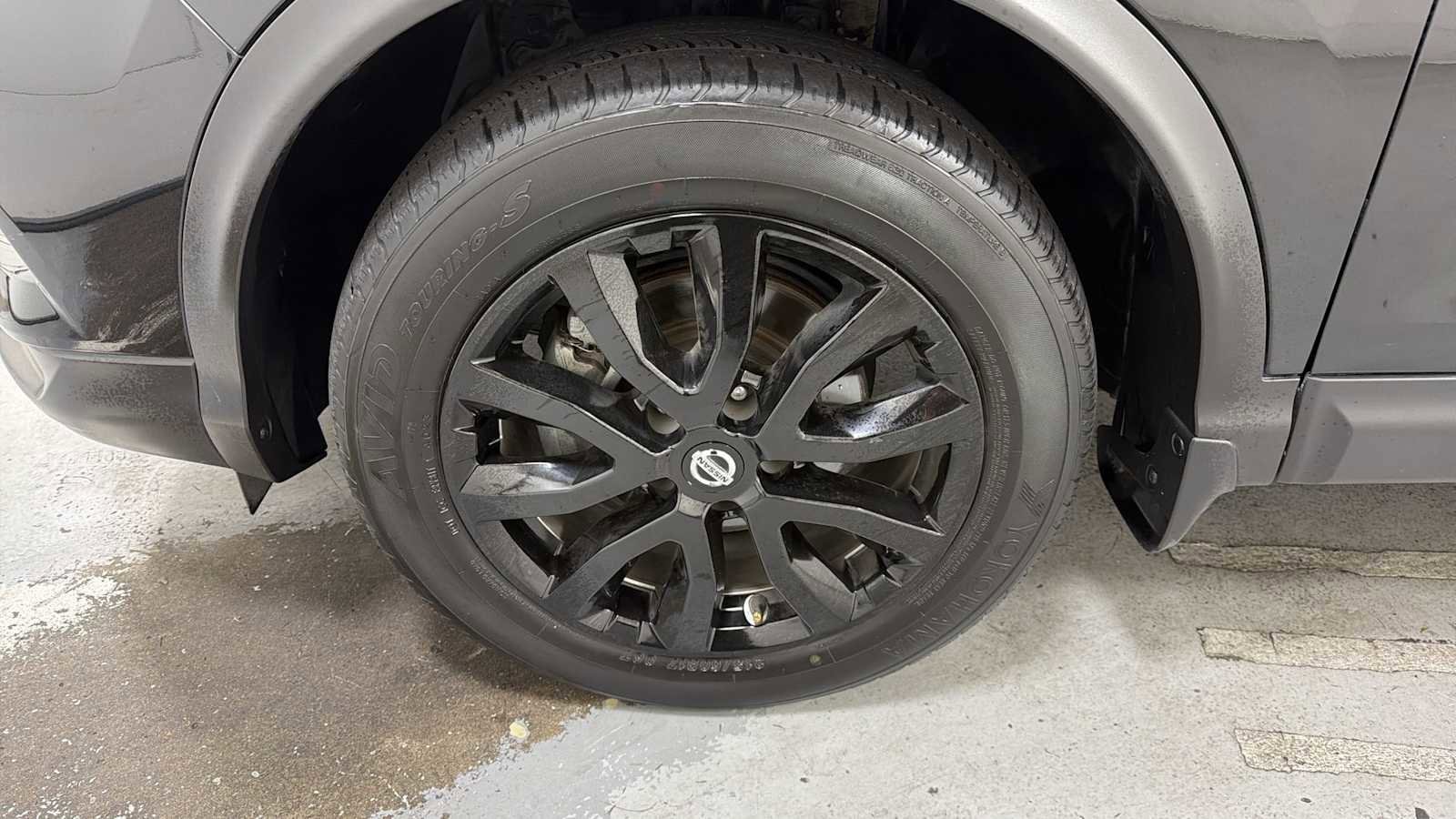 Thumbnail: 2022 Nissan Rogue Sport - 10