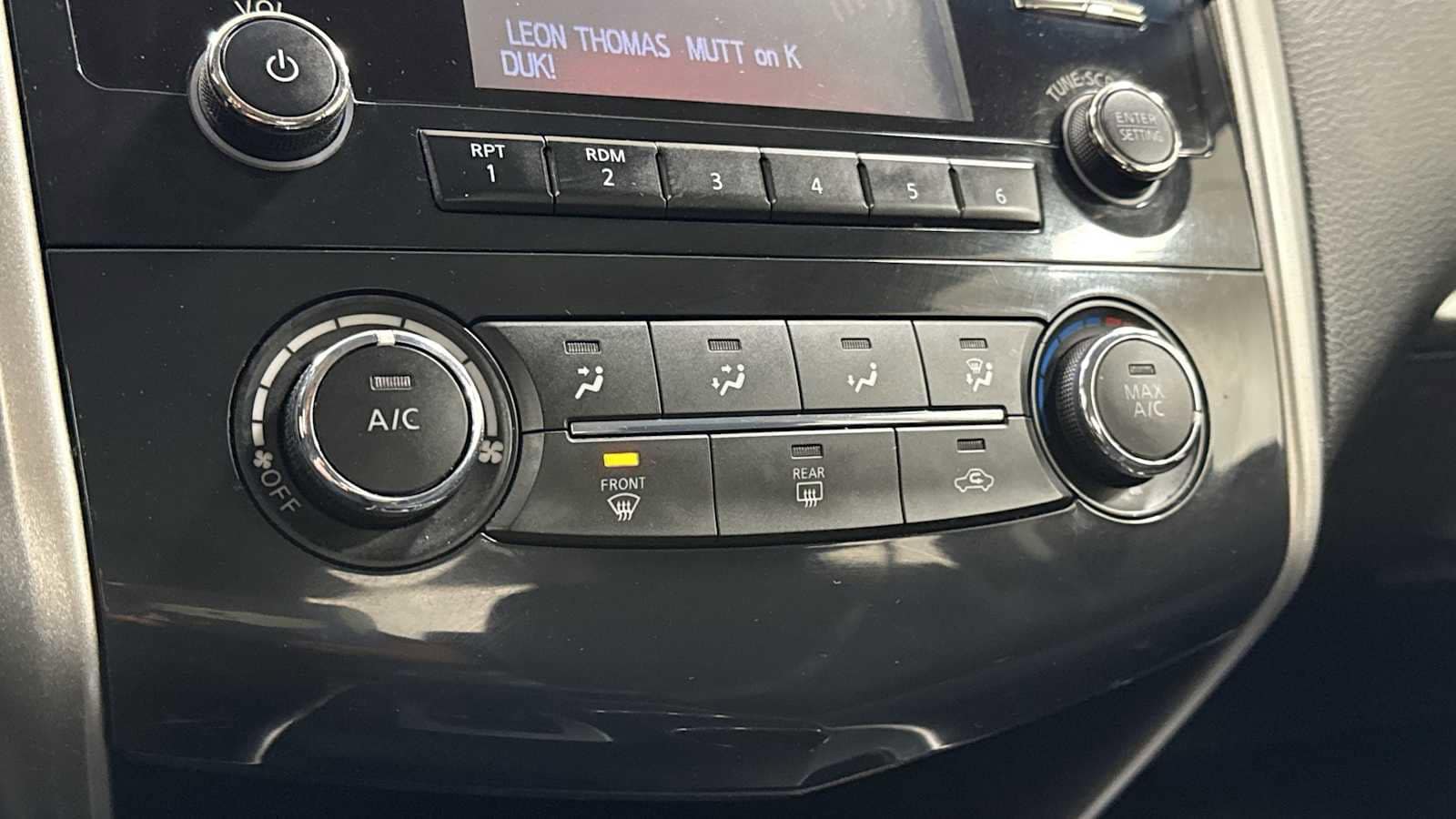 Thumbnail: 2015 Nissan Altima - 20