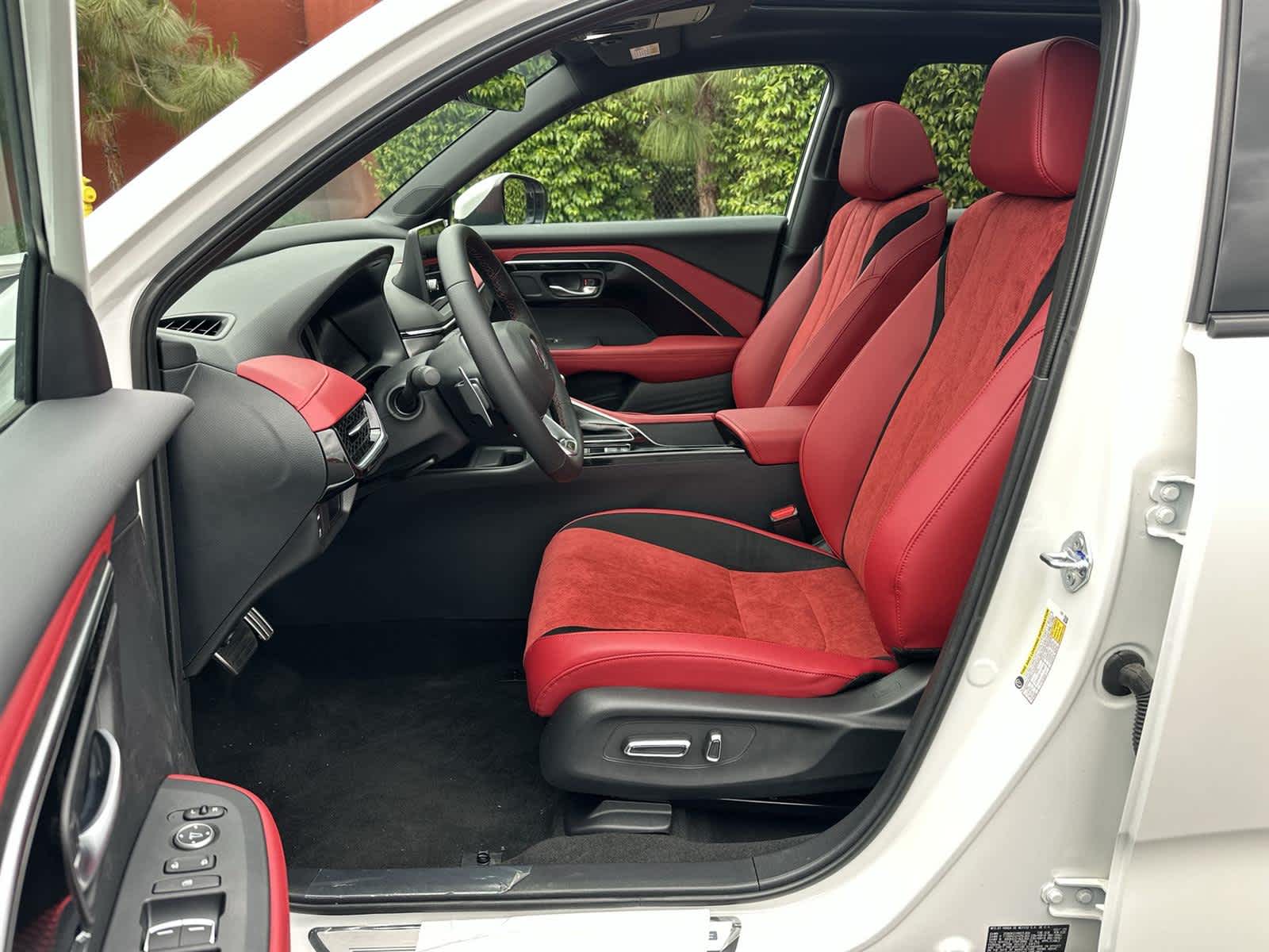 Thumbnail: 2025 Acura ADX - 11