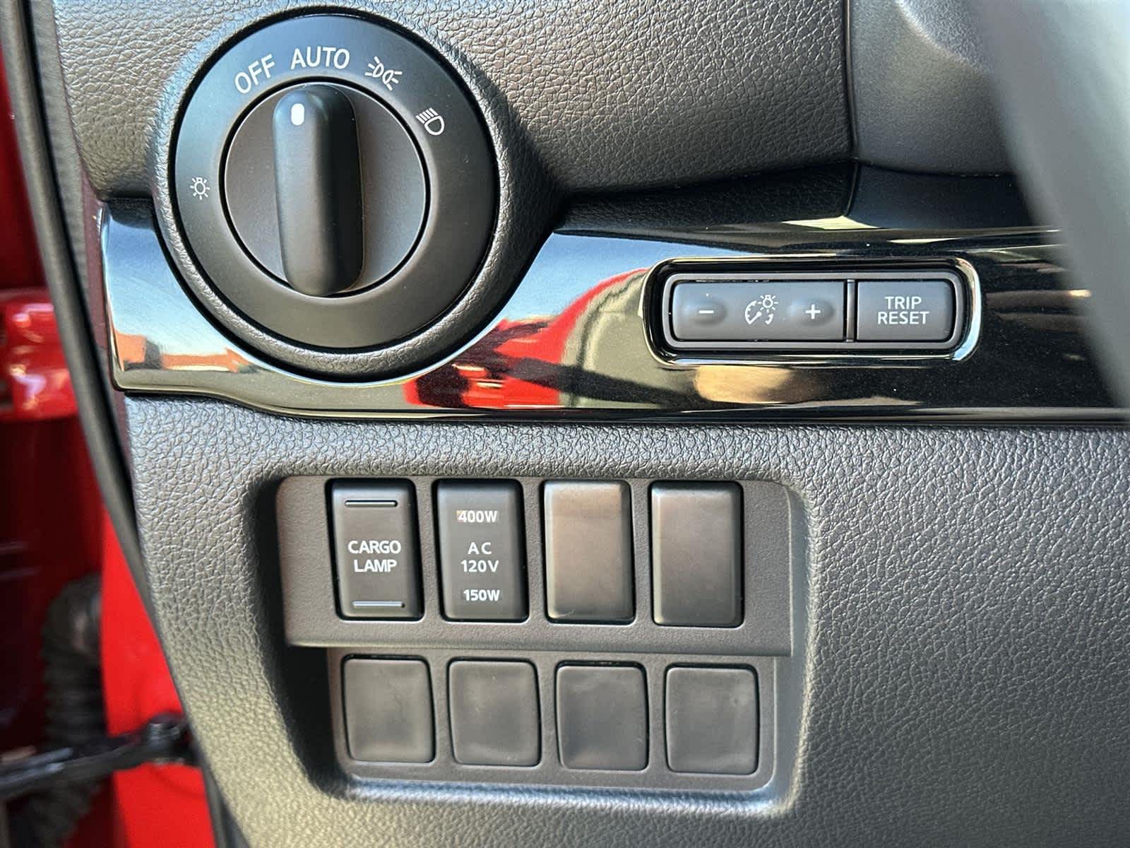 Thumbnail: 2024 Nissan Titan - 28