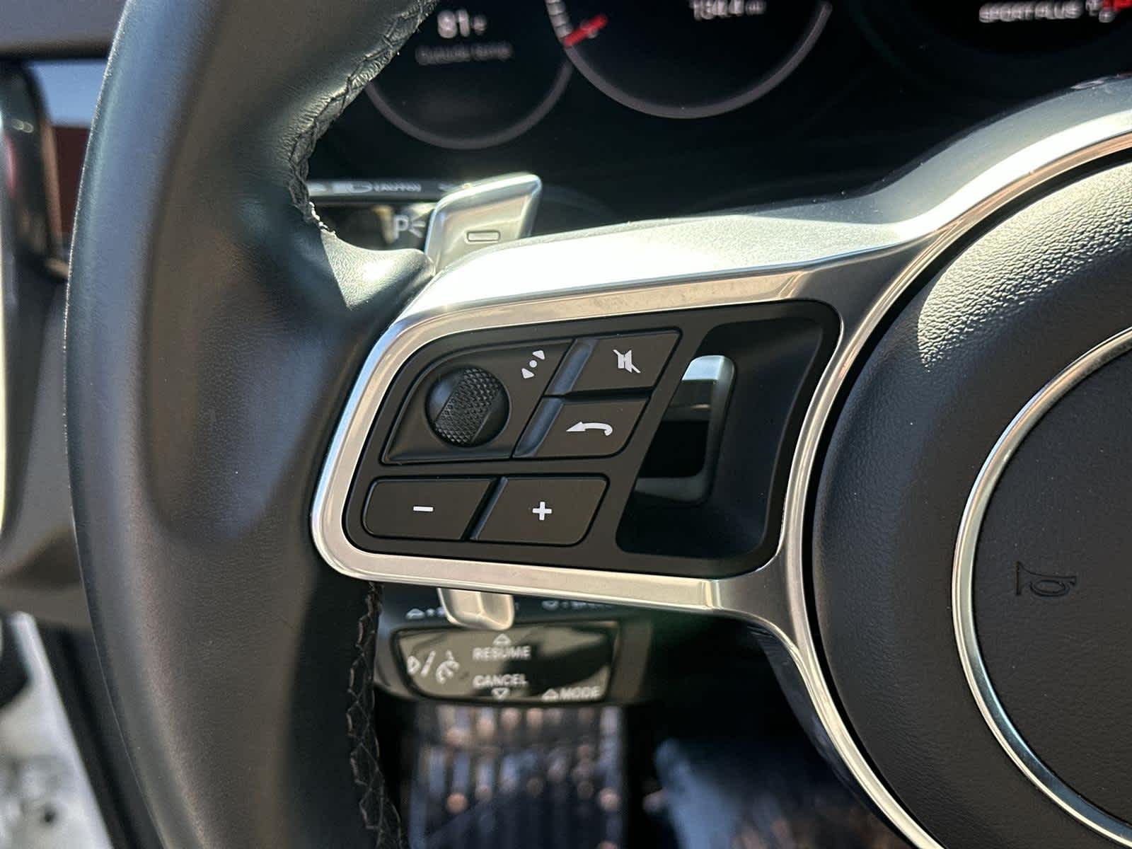 Thumbnail: 2023 Porsche Cayenne - 24