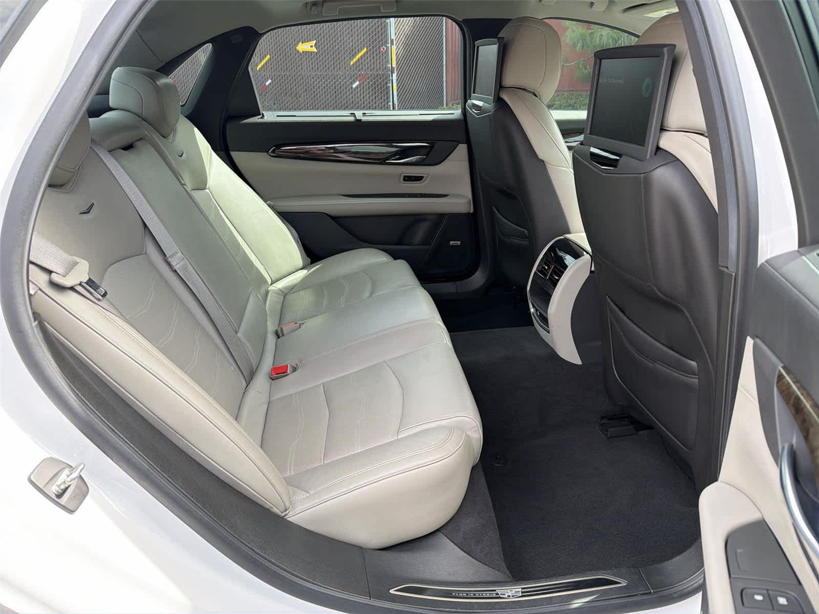 Thumbnail: 2018 Cadillac CT6 - 14