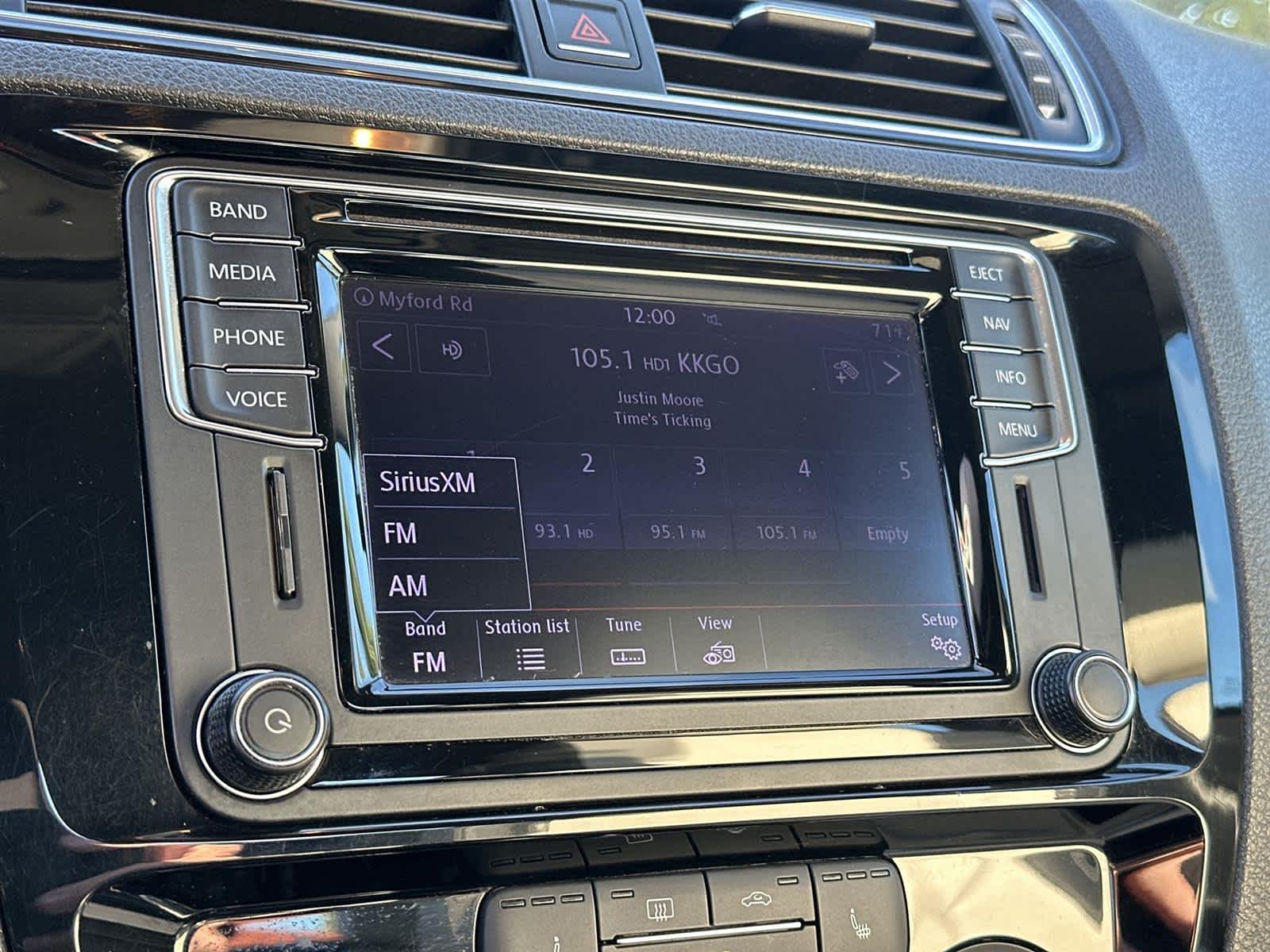 Thumbnail: 2016 Volkswagen Jetta - 16