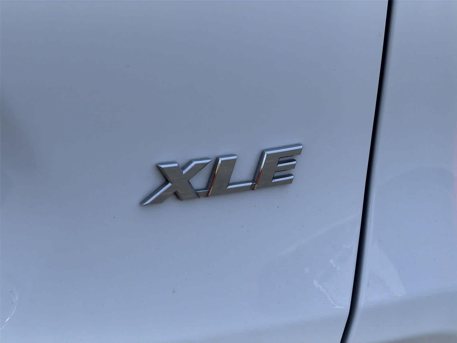 Thumbnail: 2022 Toyota RAV4 - 7