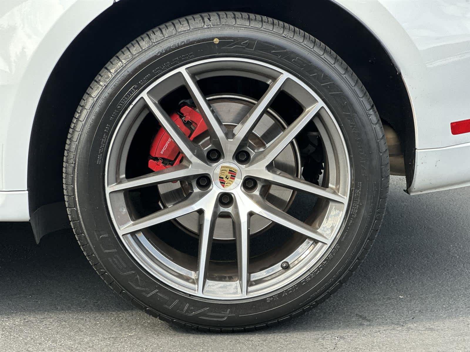 Thumbnail: 2023 Porsche Macan - 8