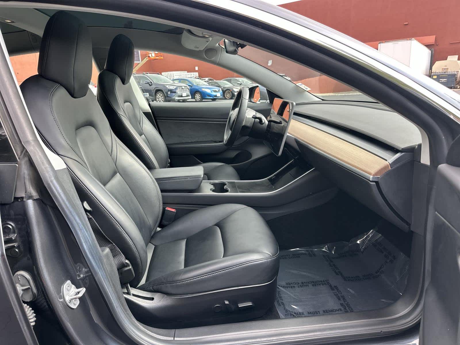 Thumbnail: 2019 Tesla Model 3 - 14