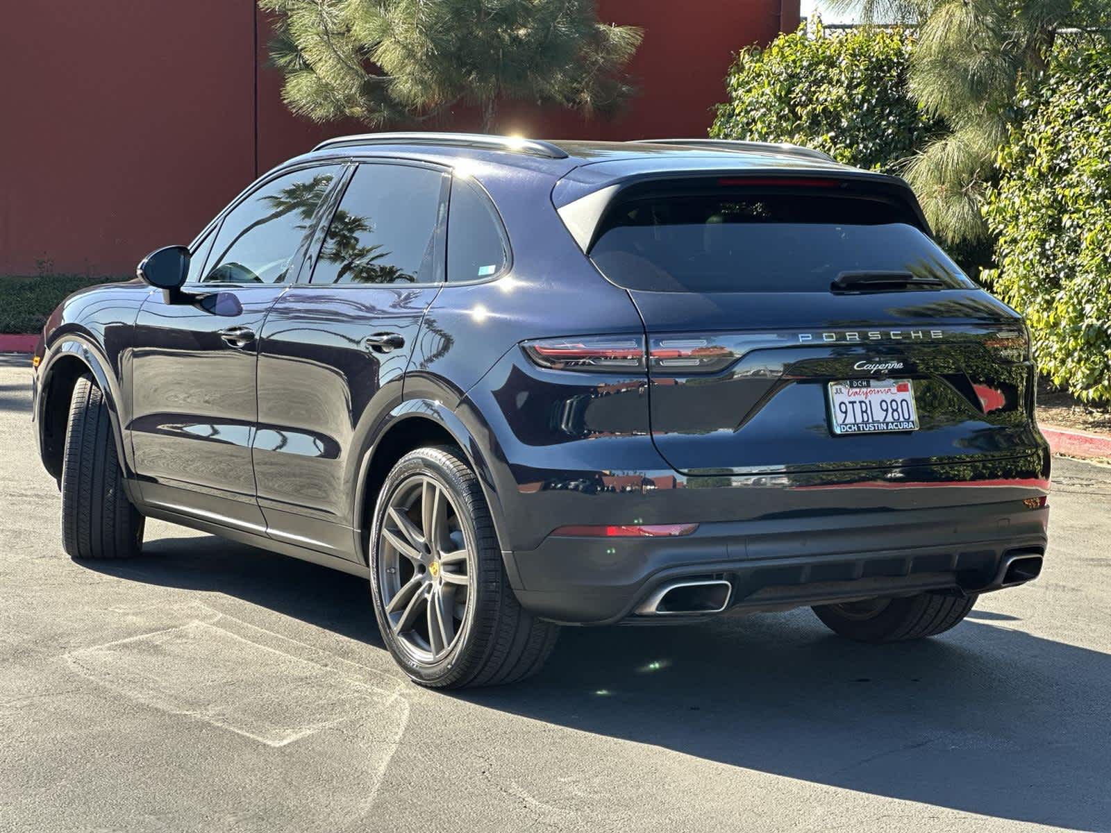 Thumbnail: 2021 Porsche Cayenne - 4