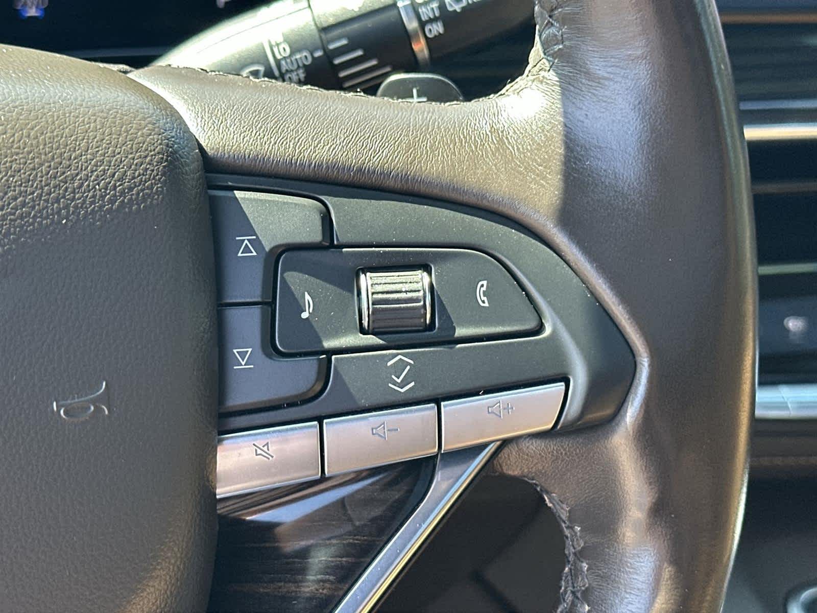 Thumbnail: 2022 Cadillac Escalade - 25