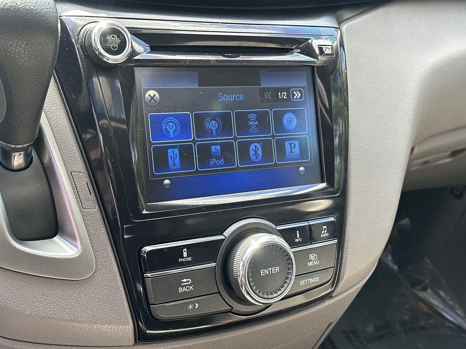 Thumbnail: 2015 Honda Odyssey - 16