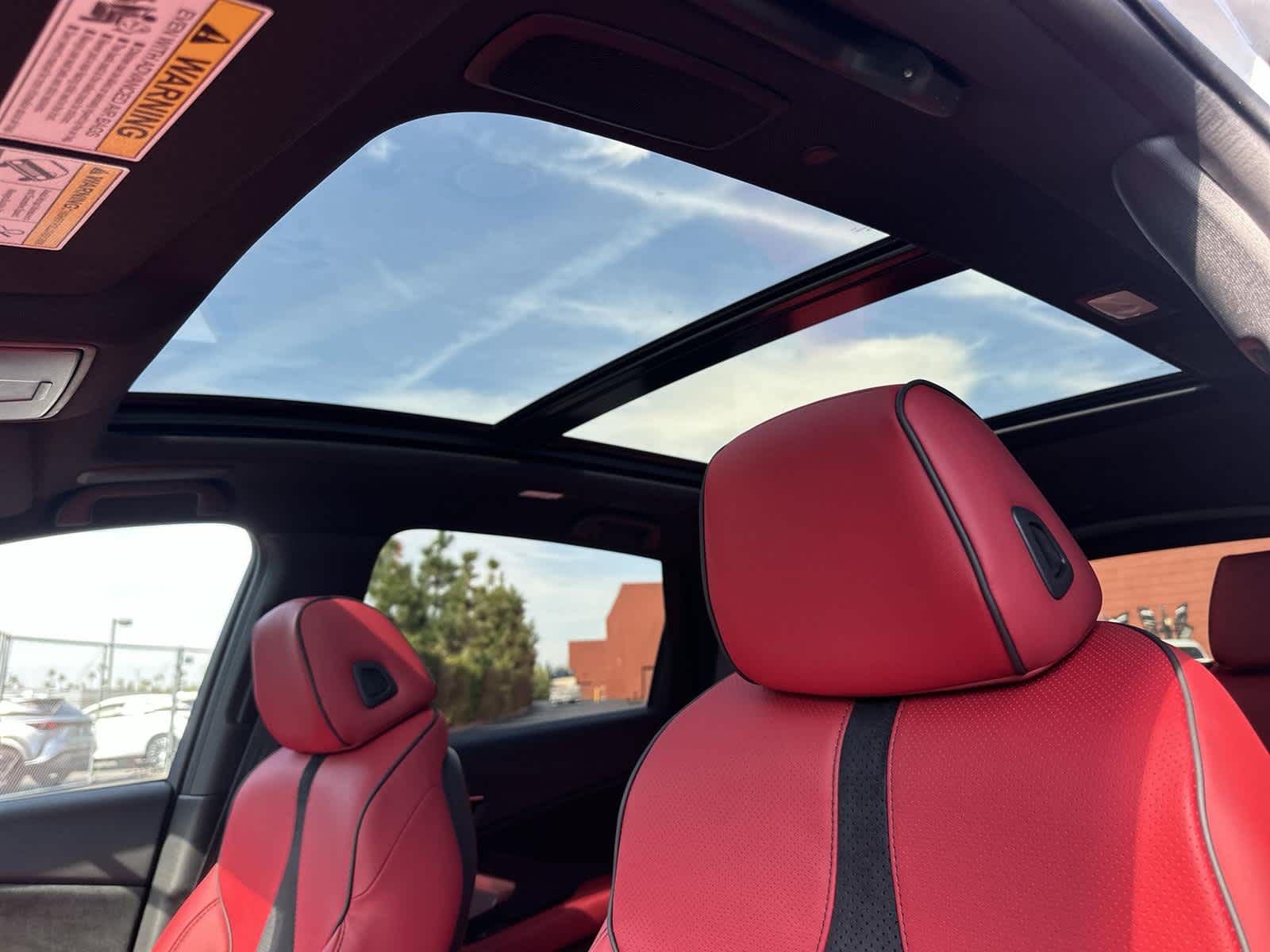 Thumbnail: 2026 Acura RDX - 32