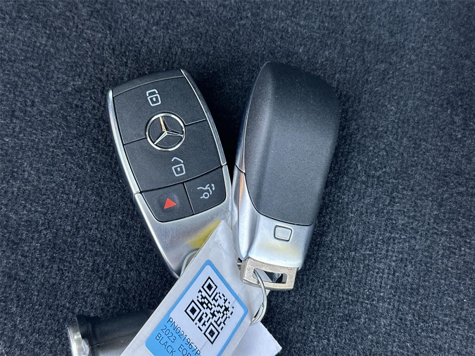 Thumbnail: 2023 Mercedes-Benz EQB - 21