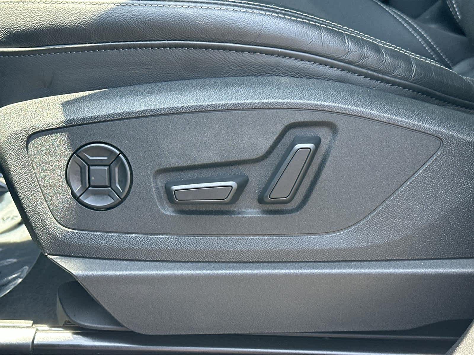 Thumbnail: 2024 Audi Q8 e-tron - 23