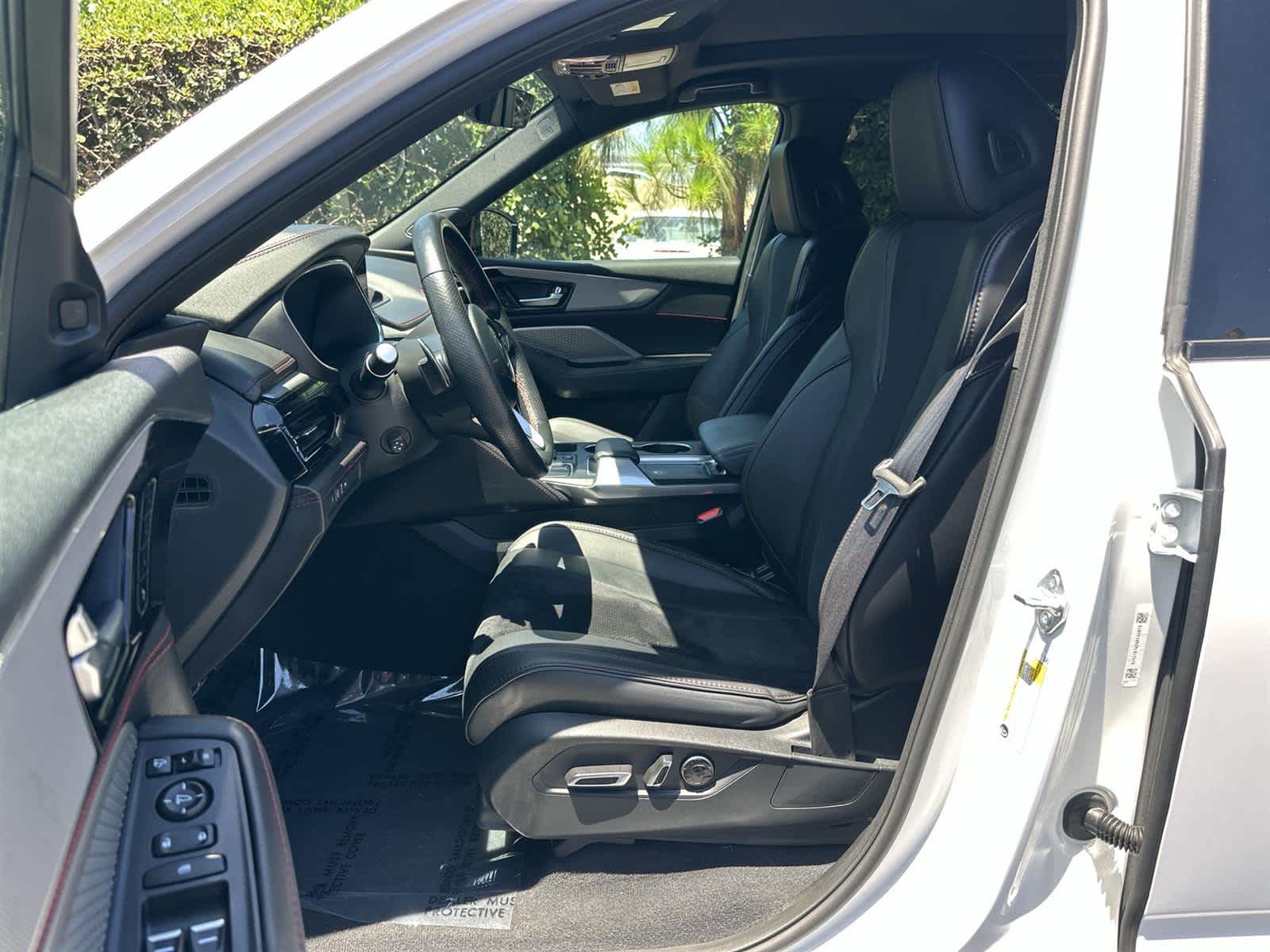Thumbnail: 2023 Acura MDX - 11