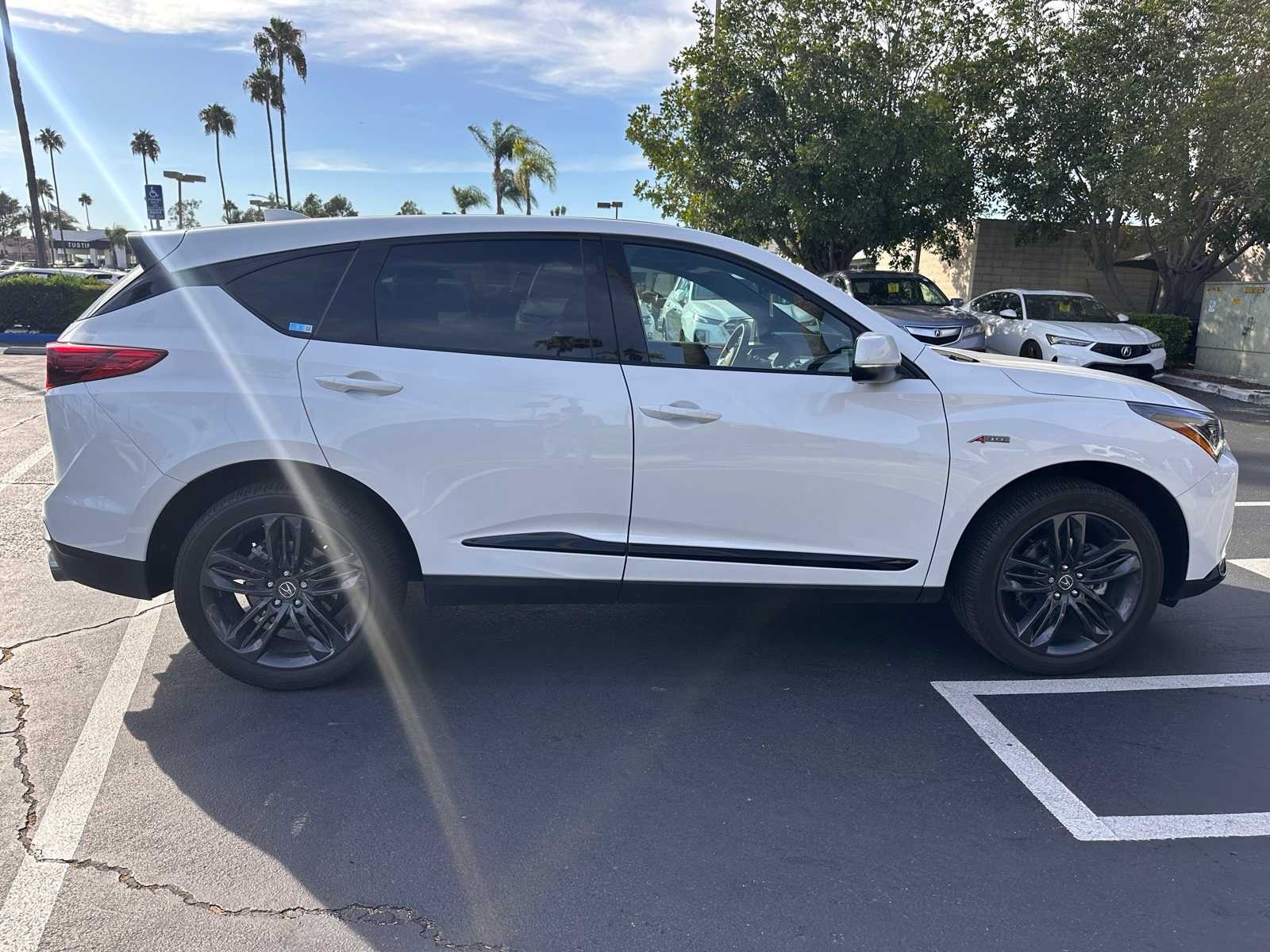 Thumbnail: 2022 Acura RDX - 6