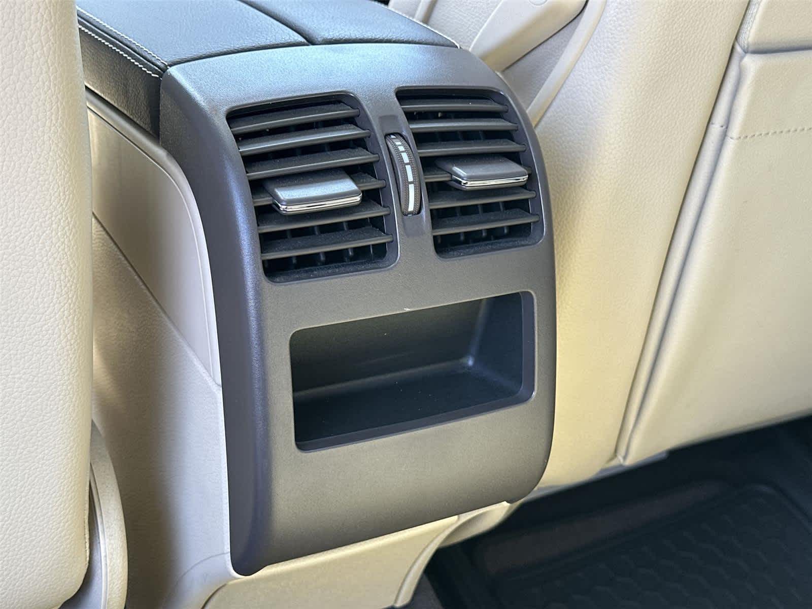 Thumbnail: 2015 Mercedes-Benz GLK - 40