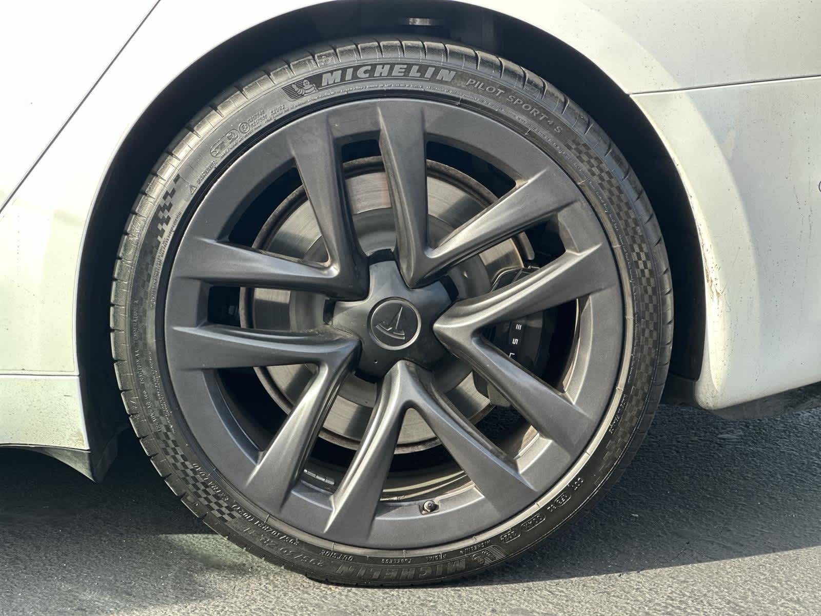 Thumbnail: 2023 Tesla Model S - 8