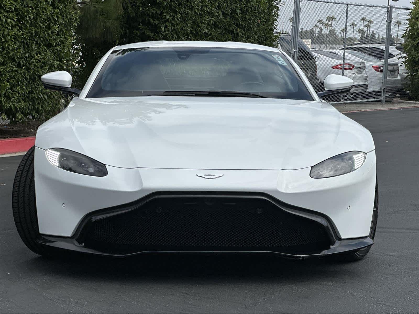 Thumbnail: 2022 Aston Martin Vantage - 6