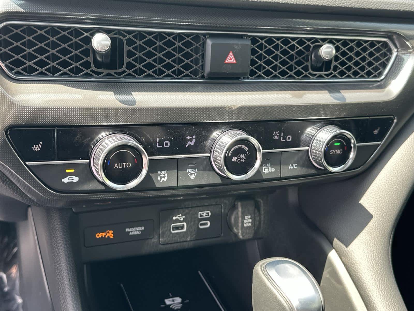 Thumbnail: 2025 Acura Integra - 26