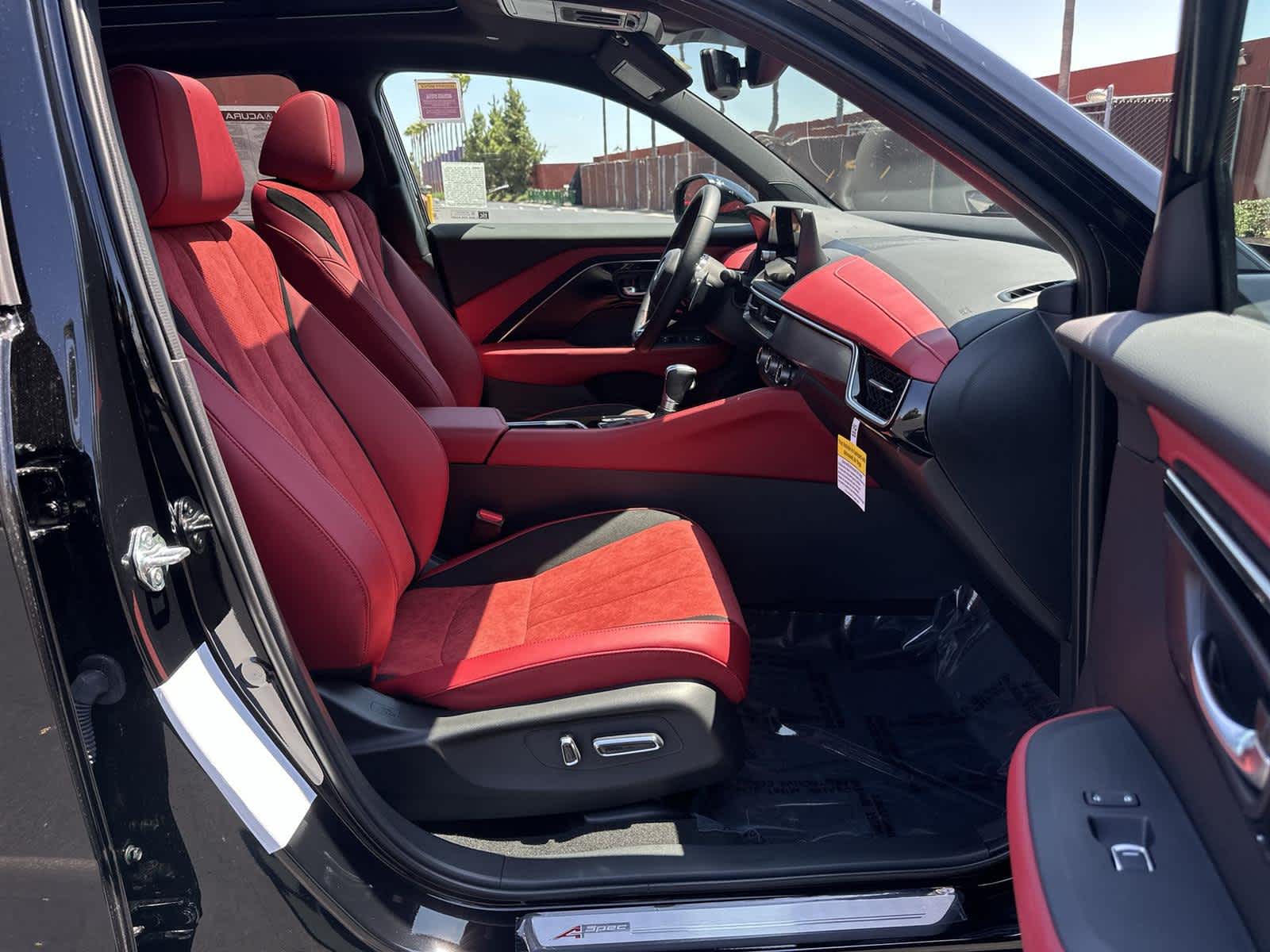 Thumbnail: 2025 Acura ADX - 14