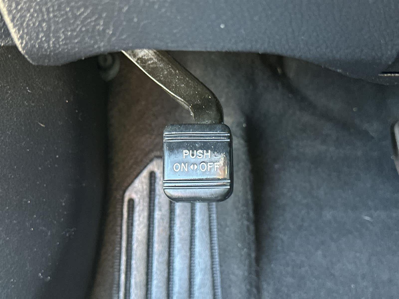 Thumbnail: 2015 Toyota Camry - 30