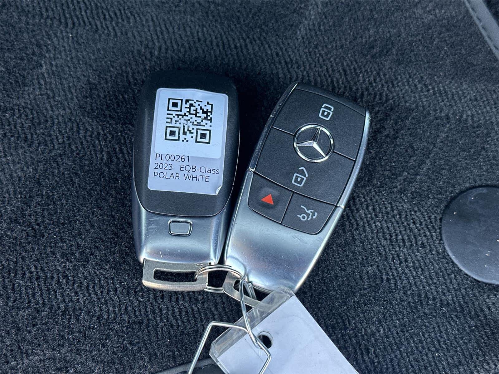 Thumbnail: 2023 Mercedes-Benz EQB - 21