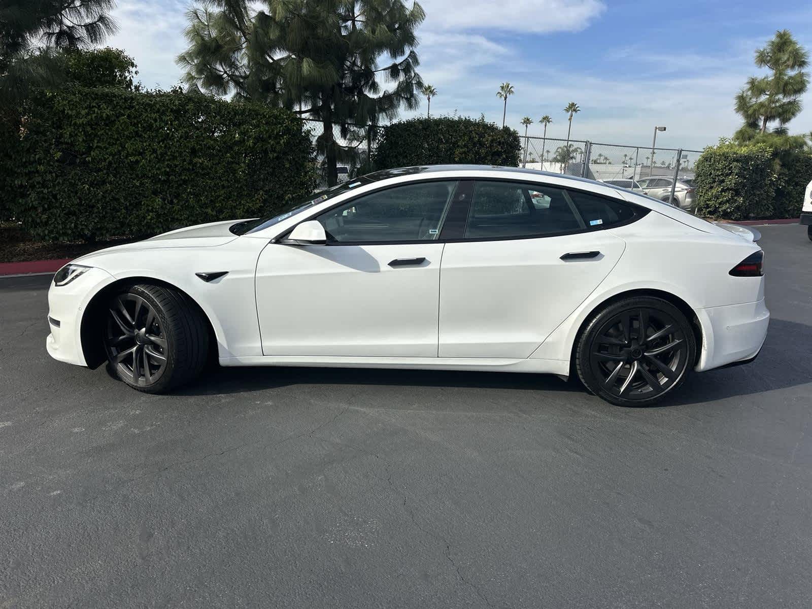 Thumbnail: 2023 Tesla Model S - 3