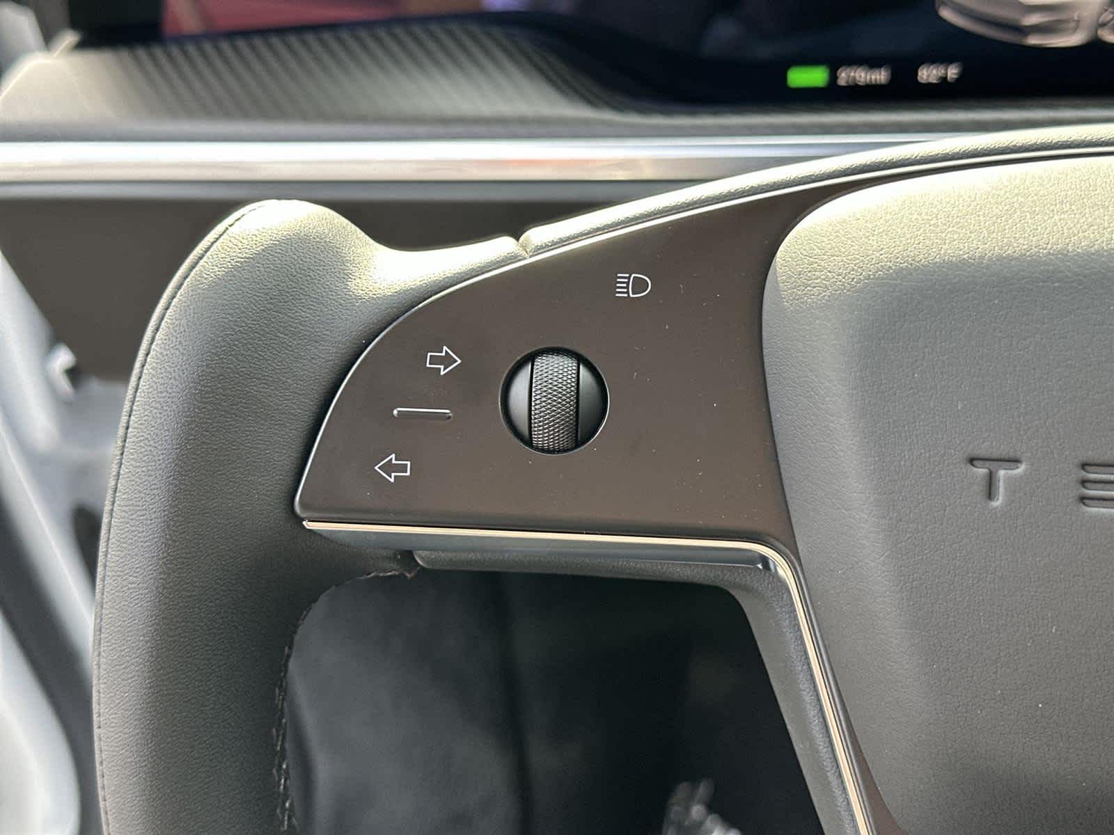 Thumbnail: 2023 Tesla Model S - 24