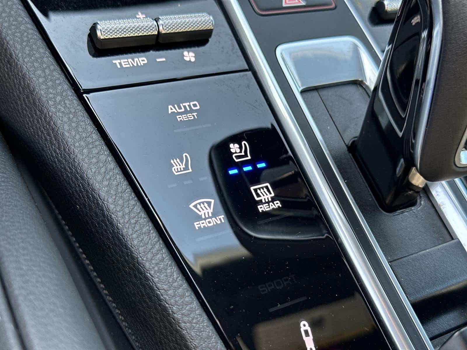 Thumbnail: 2023 Porsche Cayenne - 26