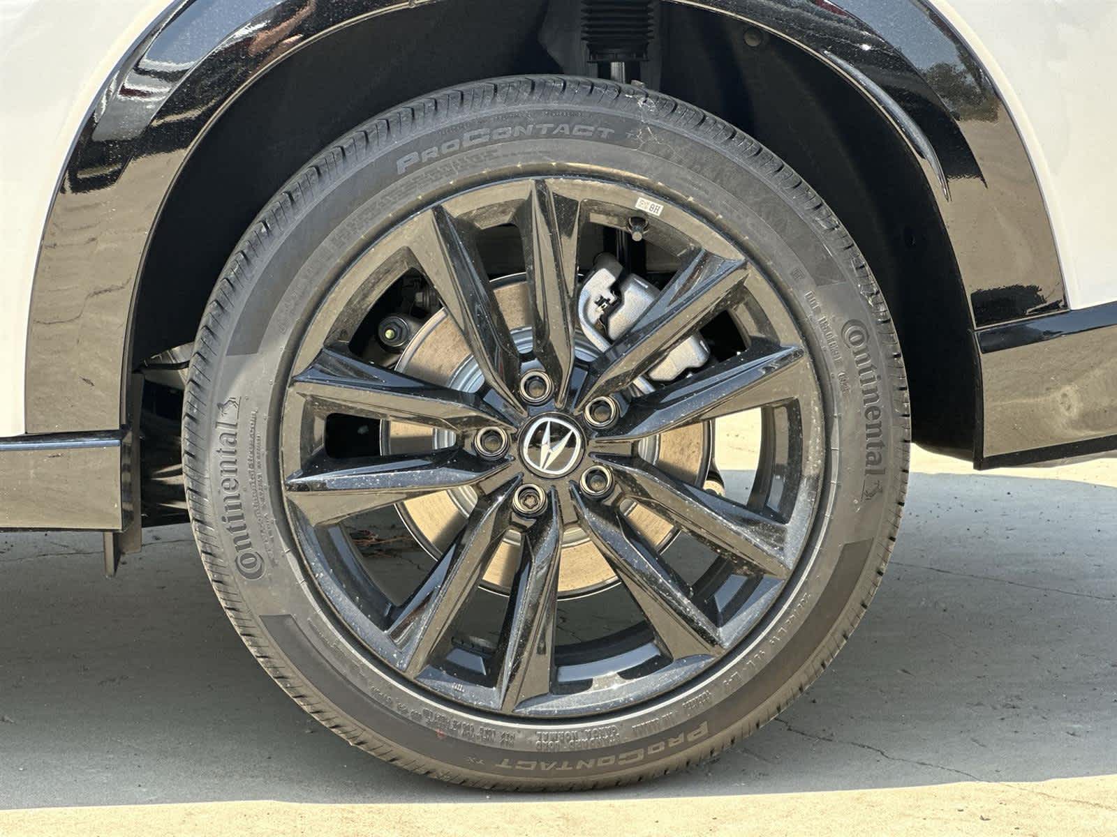 Thumbnail: 2025 Acura ADX - 8