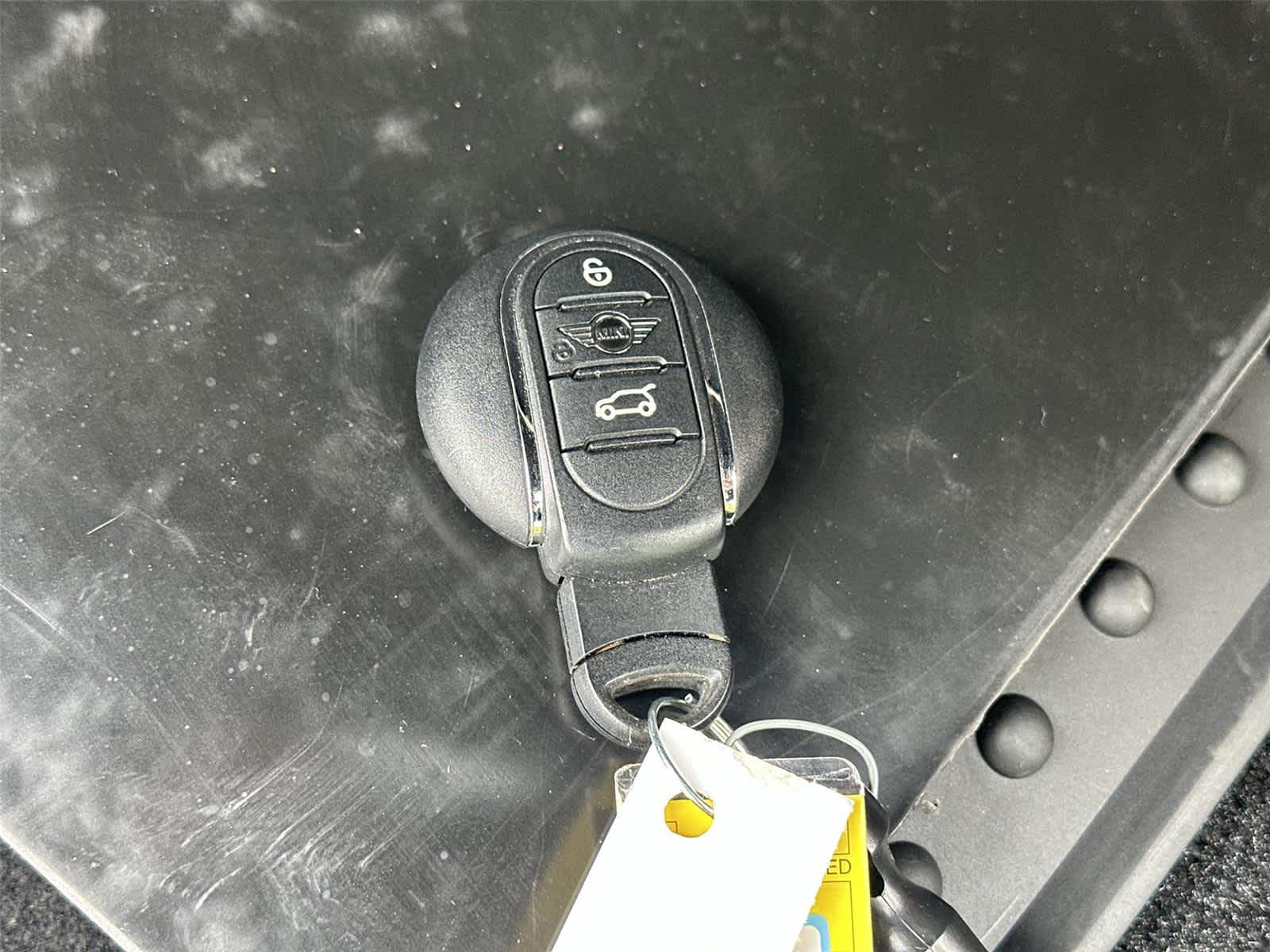 Thumbnail: 2022 MINI Cooper Hardtop - 21