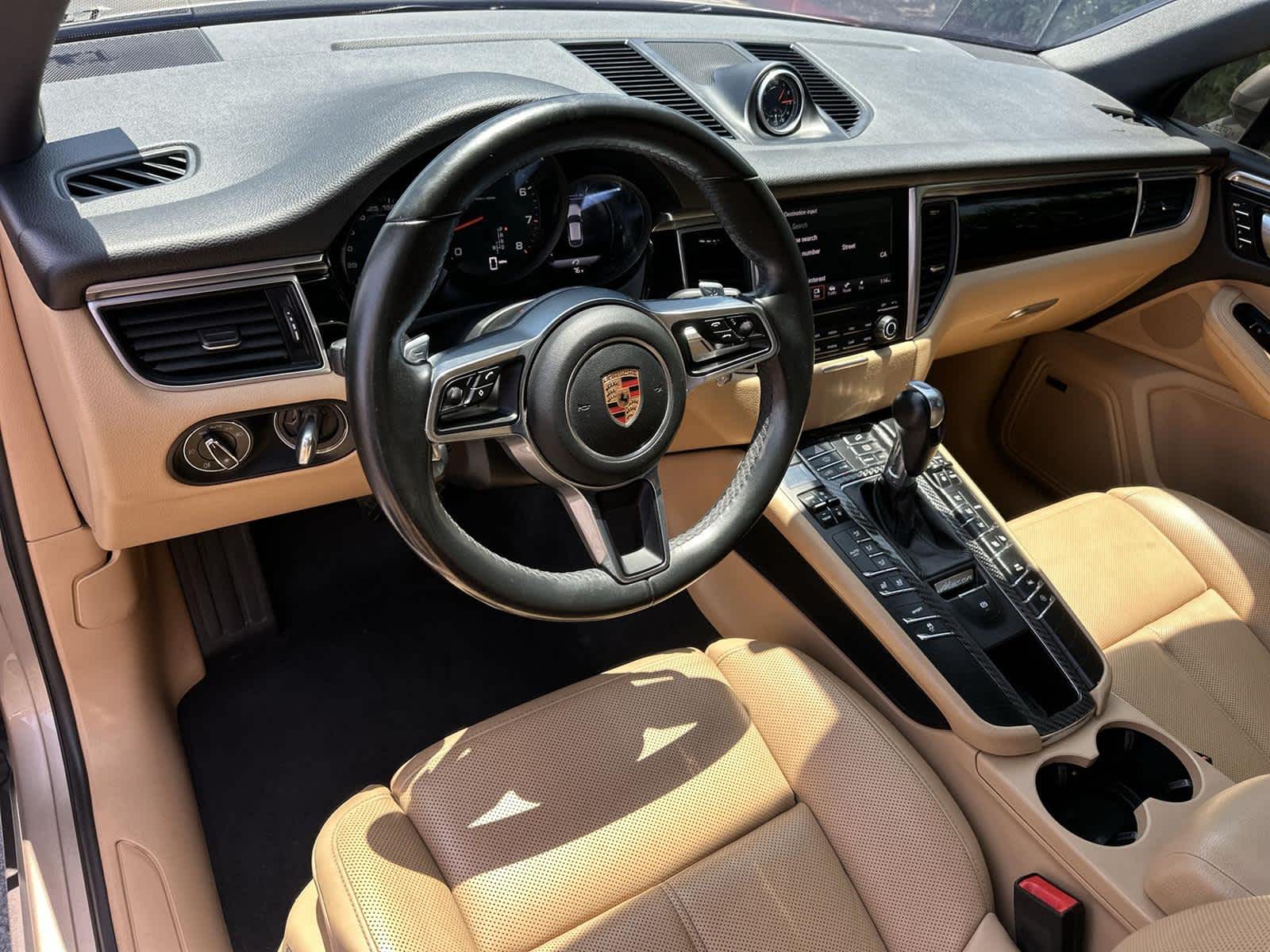 Thumbnail: 2018 Porsche Macan - 2