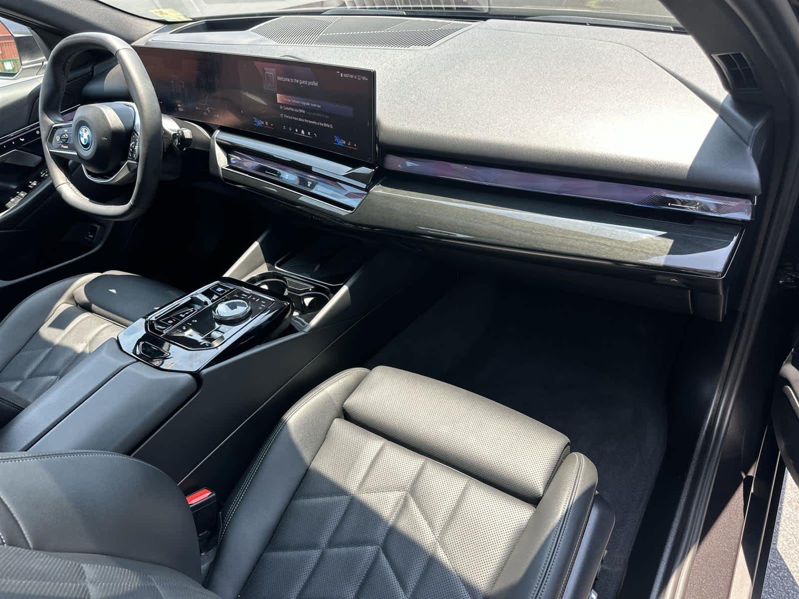 Thumbnail: 2024 BMW i5 - 12
