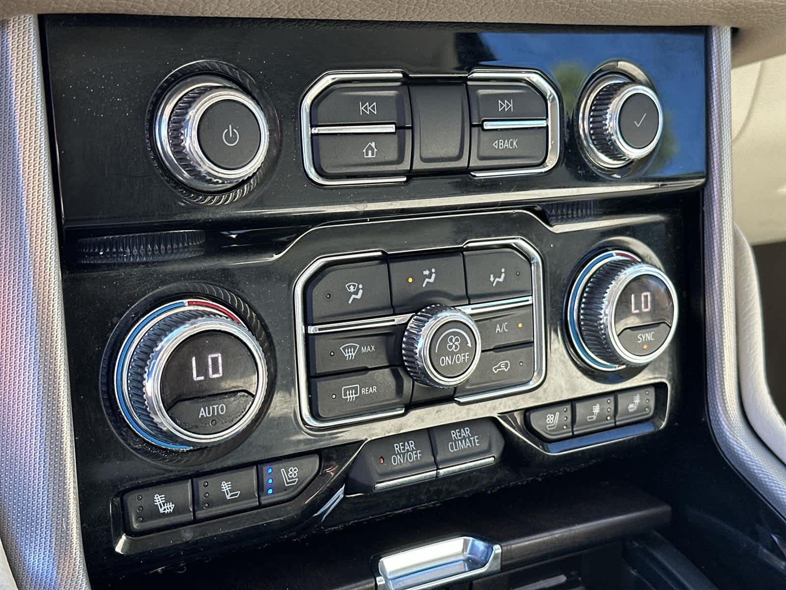 Thumbnail: 2022 GMC Yukon - 28