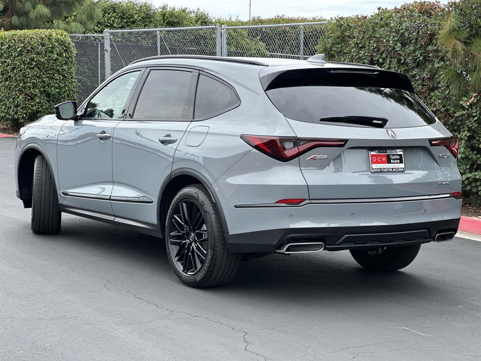 Thumbnail: 2026 Acura MDX - 4