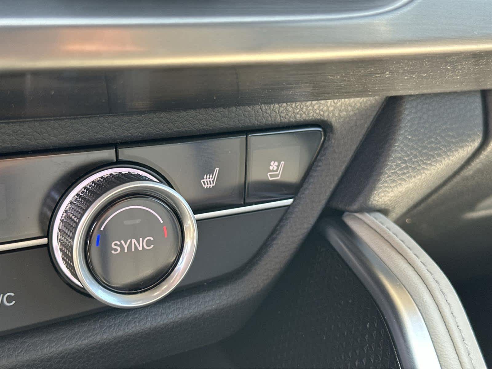 Thumbnail: 2025 Acura ADX - 24