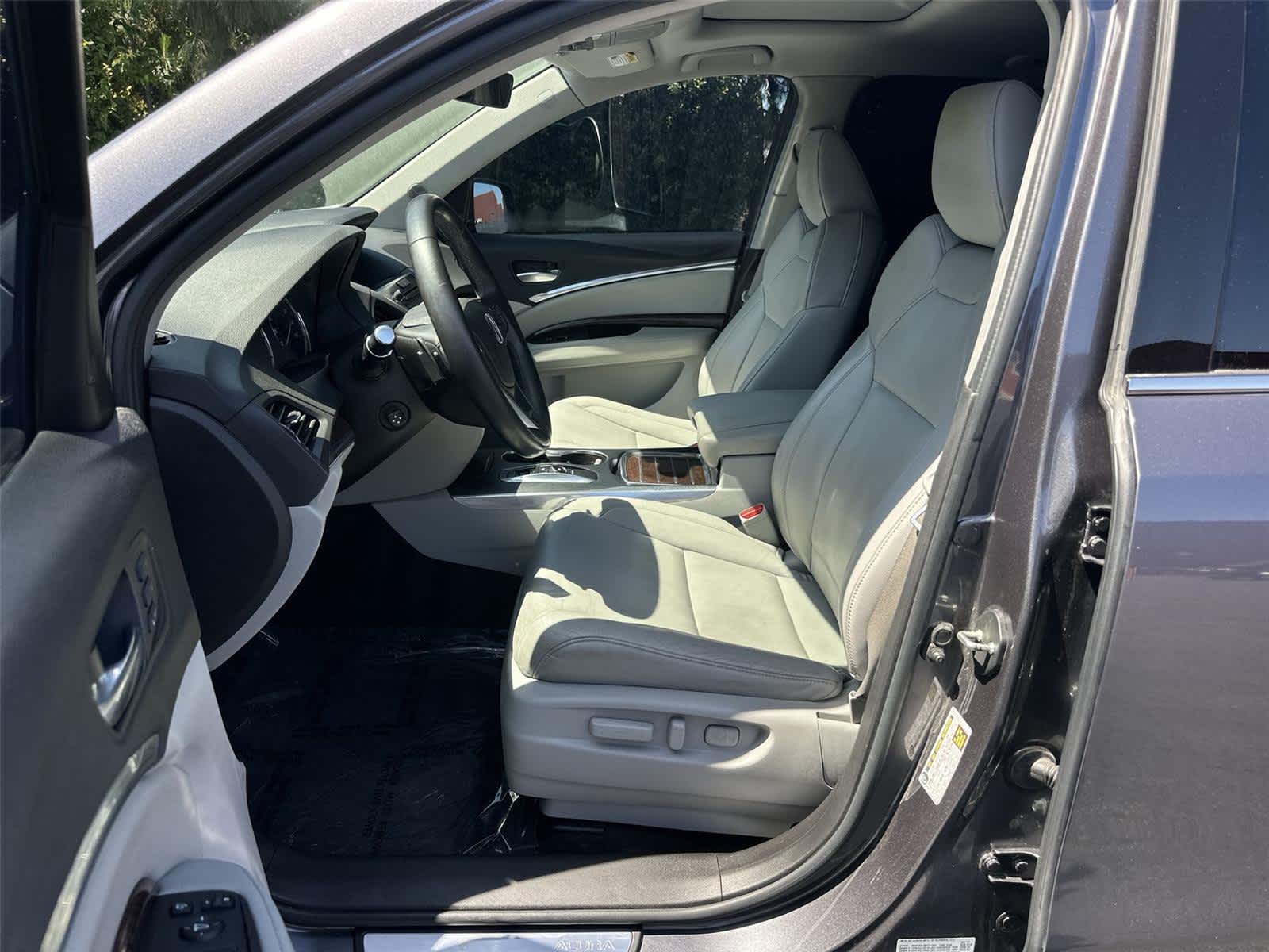 Thumbnail: 2017 Acura MDX - 11